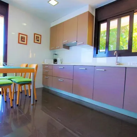 Vacances&villas Lloret- Nicole